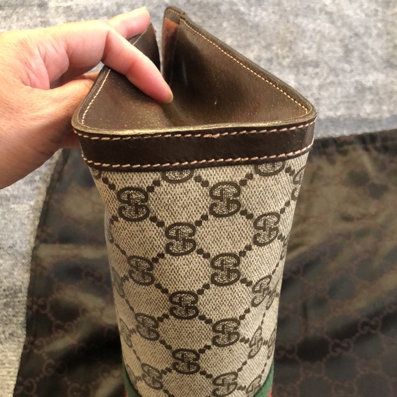 Vintage Gucci Pouch - Picture 15 of 17